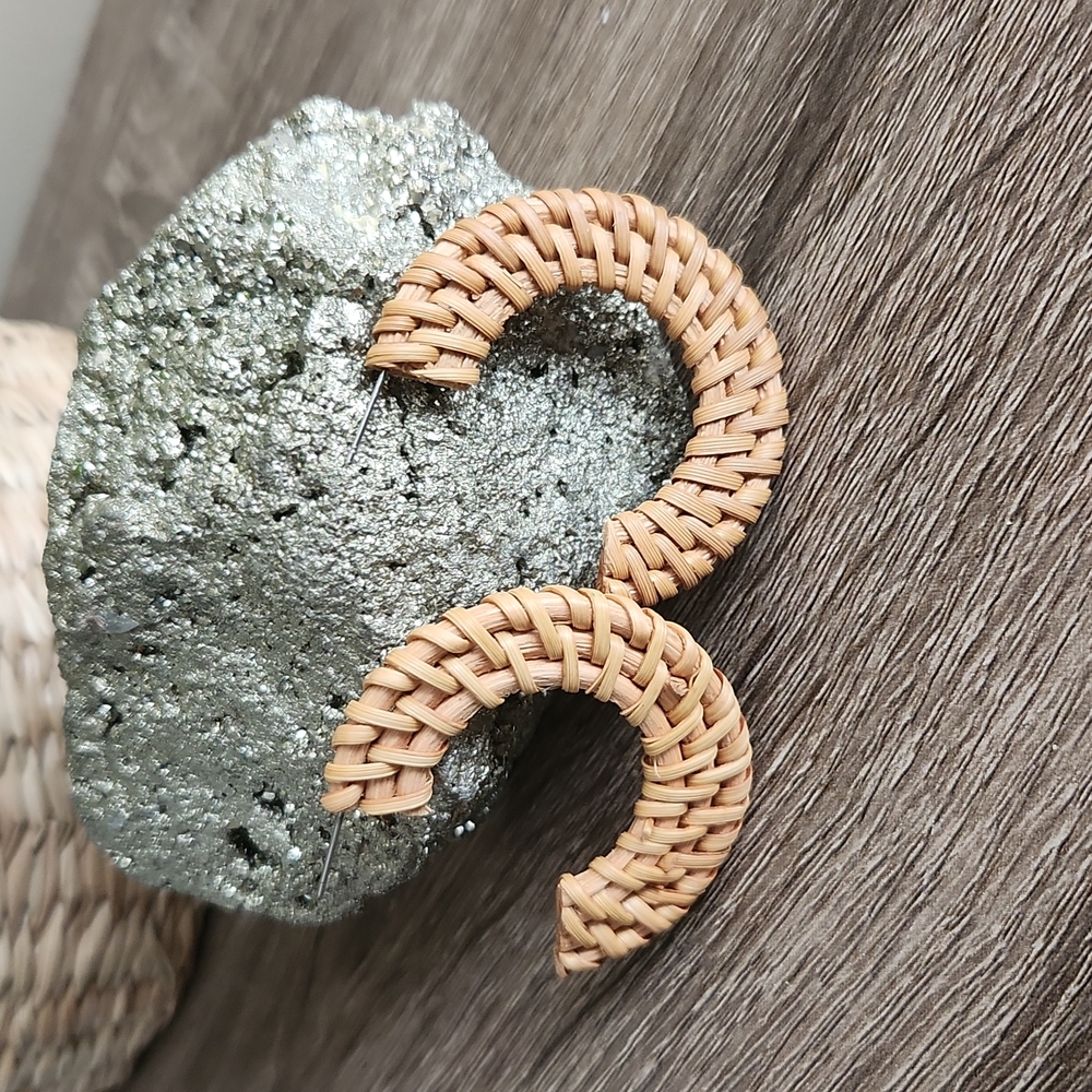 Minimalist Boho Rattan Flat Hoops - Picture 2 of 4